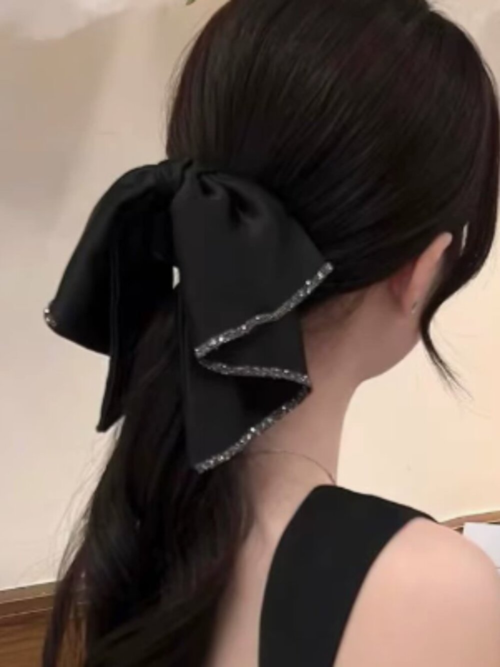 Women's hair clip
